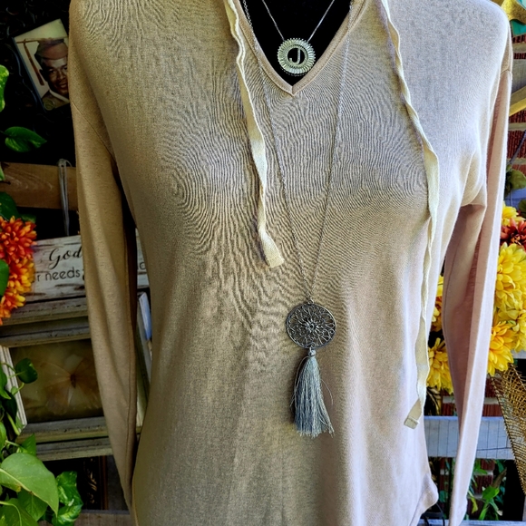 SHEIN Drawstring Hoodie - Picture 4 of 8